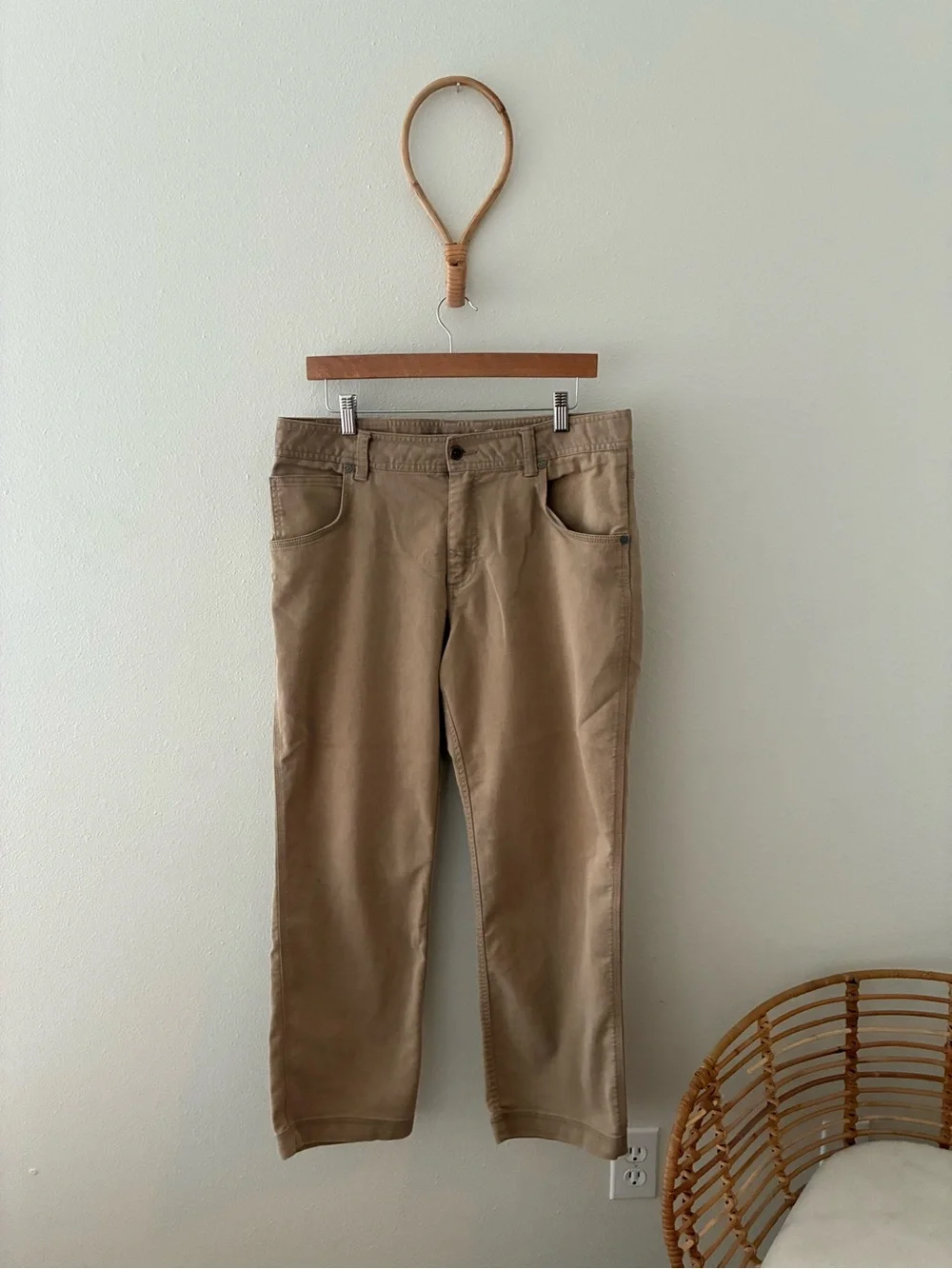 Men's Mountain Hardwear Khaki Jeans